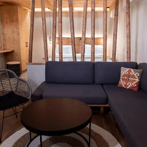 Theros By Agora Luxury In The Heart Of Apartment Heraklion (Crete)